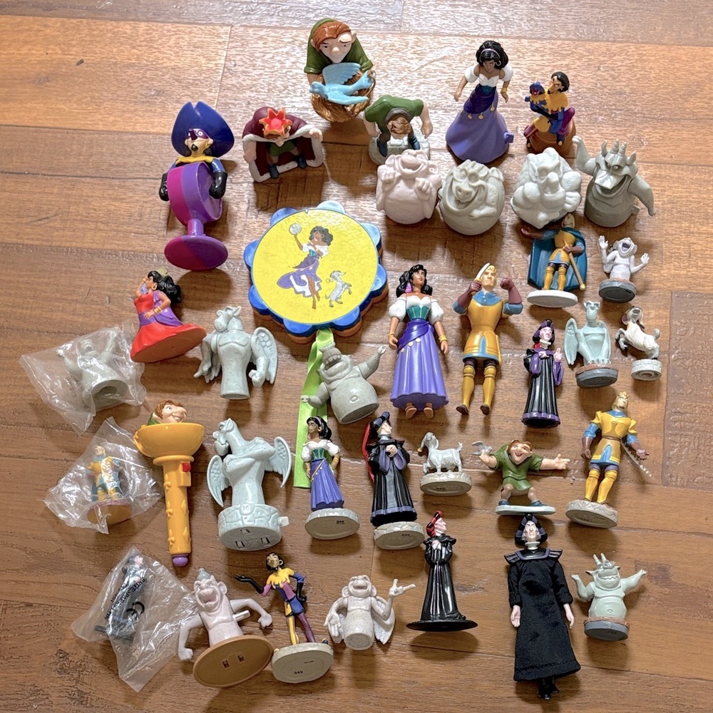 Lot of 37 Vintage Disney 1990s Hunchback of Notre Dame Toys